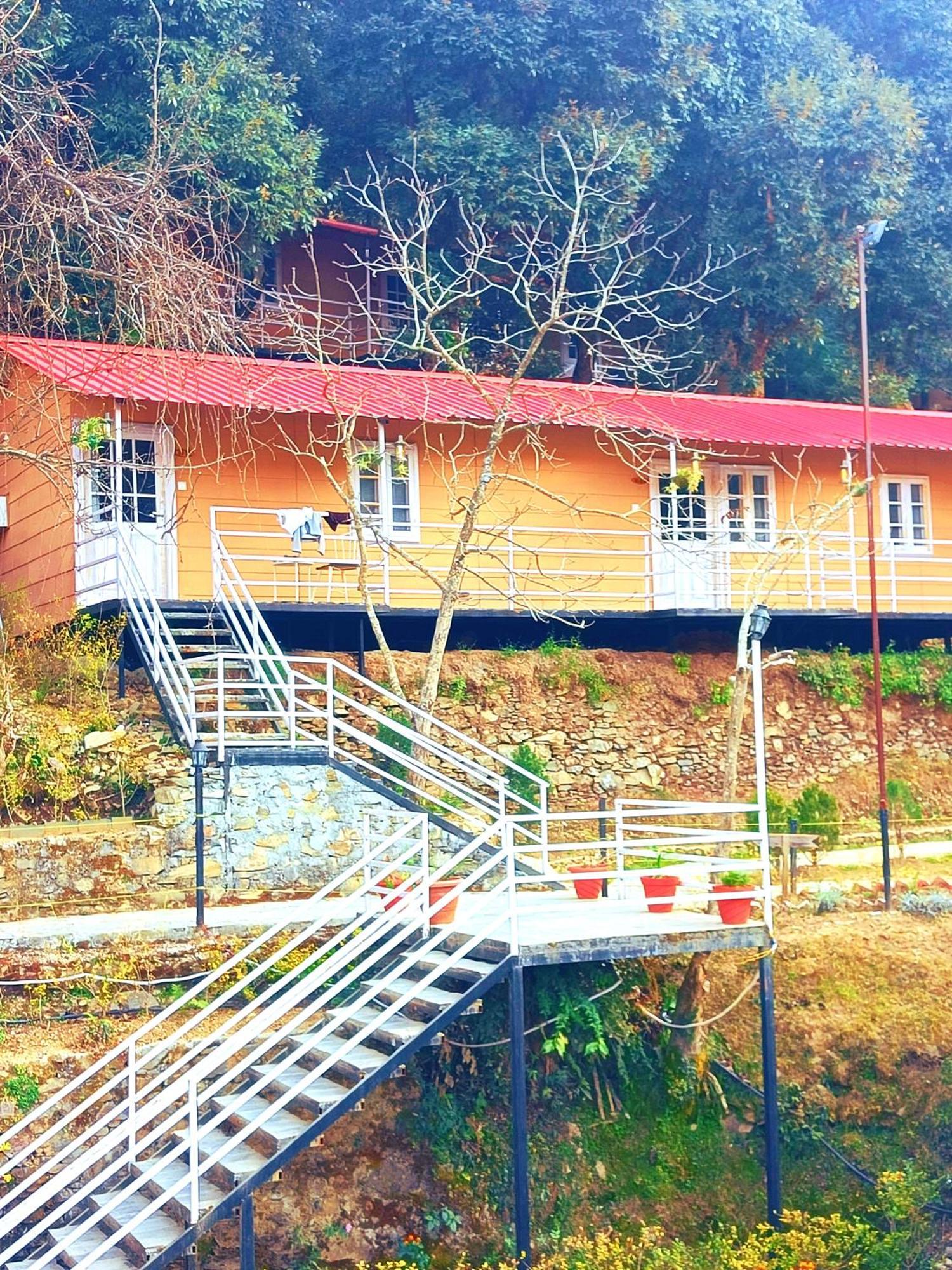 Aaroham Resort Shimla ! Luxury Cottage By Aamod Group ภายนอก รูปภาพ